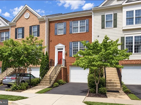 7582 Great Swan Ct, Alexandria, VA 22306