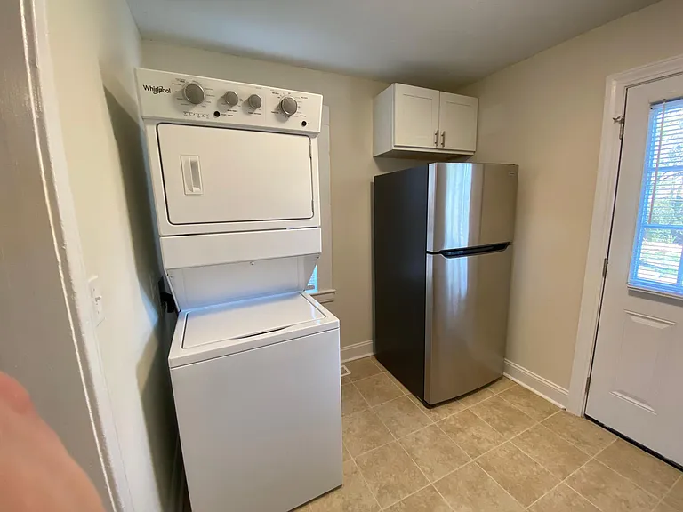 431 Greystone Rd — Photo 3