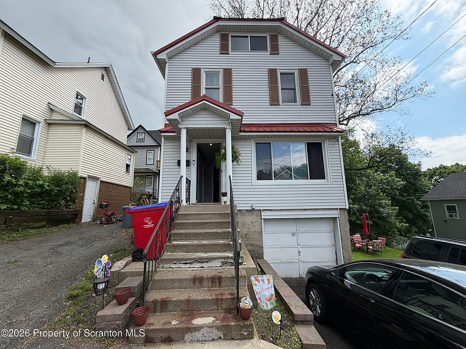 1st image of 33 Maple Ave