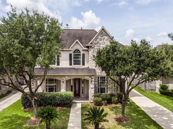 2104 Windy Shores Dr, Pearland, TX 77584