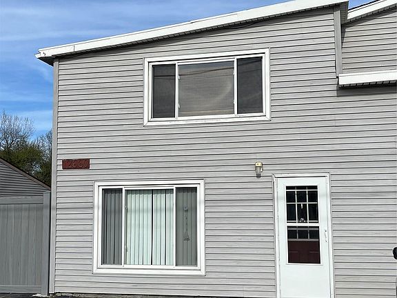 3rd image of 12660 Grafton Rd