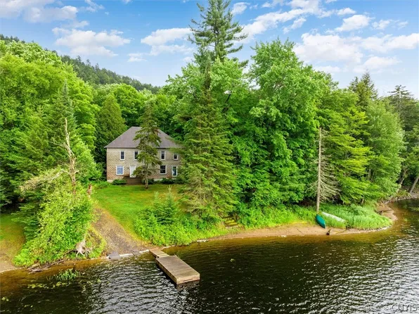 175 S Rondaxe Rd, Old Forge, NY 13420