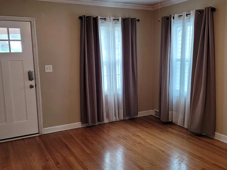 Liv. Room