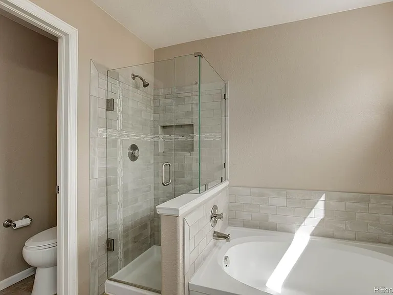 1328 Amherst St — Photo 12