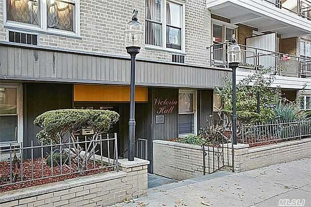 1st image of 3044 29th St