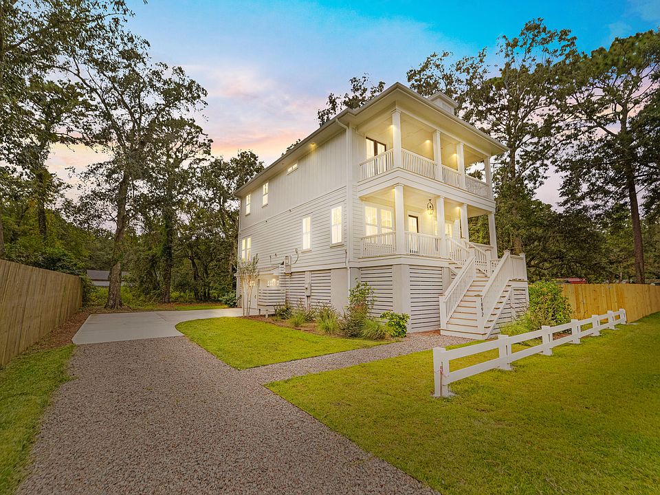 1st image of 1892 Grover Dr