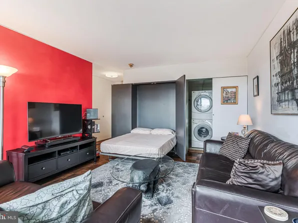 2601 Pennsylvania Ave APT 646, Philadelphia, PA 19130