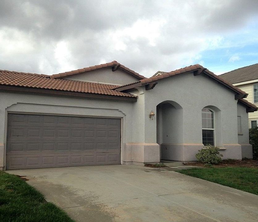 1st image of 34027 Pamplona Ave