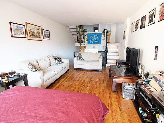 5th image of 325 E 64th St APT 601