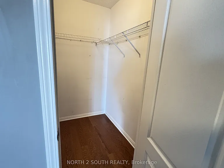 1150 Parkwest Pl #1002 — Photo 10