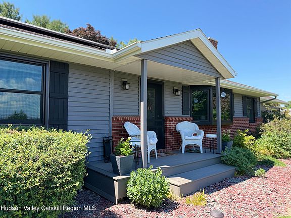 3rd image of 29 Hickory Lane