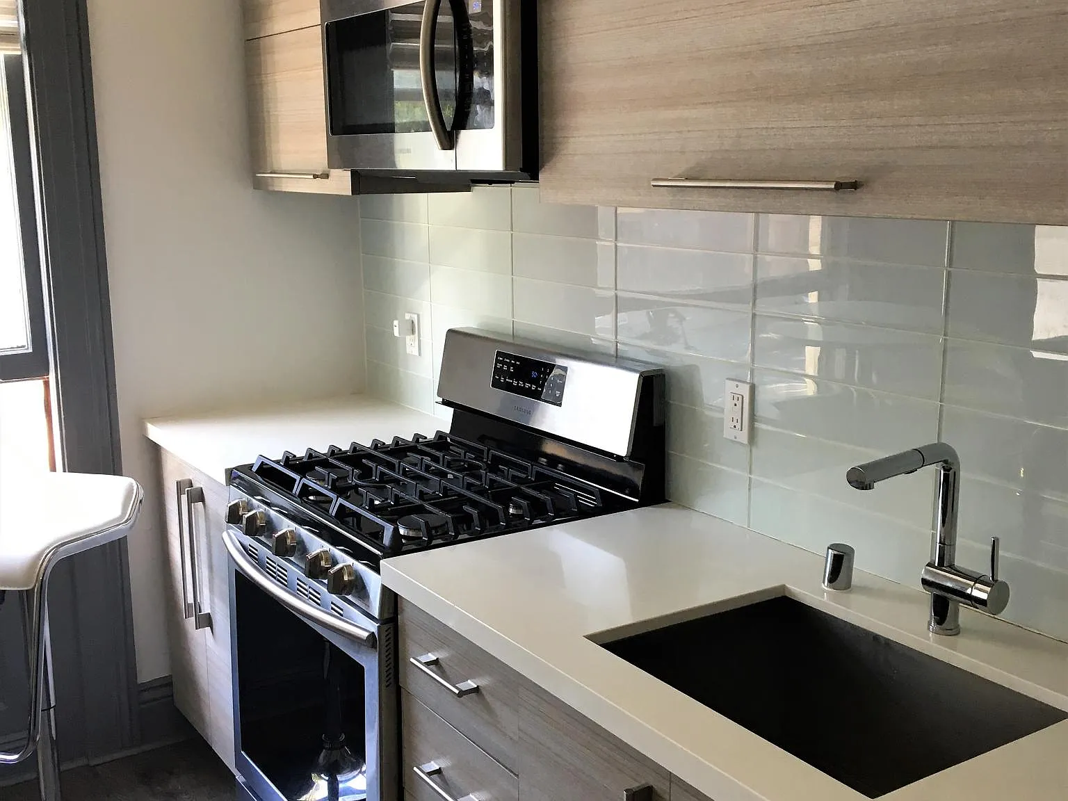 Studio, $3,950 — Photo 2