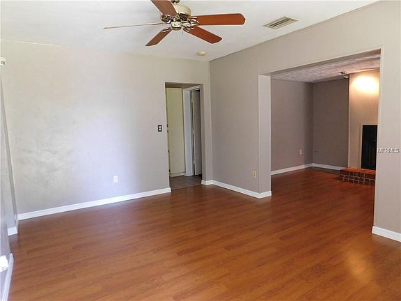 5th image of 1709 Mockingbird Ln