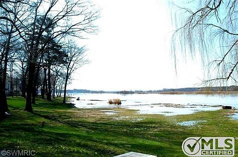 Grand river frontage