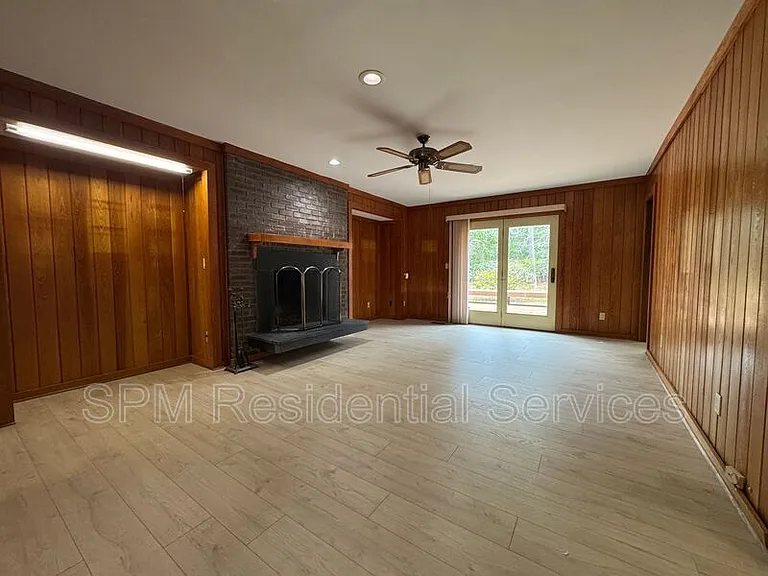 513 Edgewater Club Rd — Photo 8