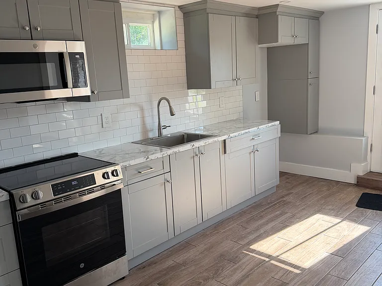 40 Capron Rd — Photo 7
