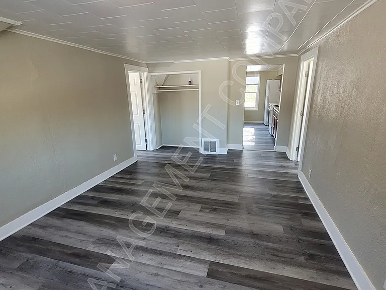 321 6th Ave #321 — Photo 10