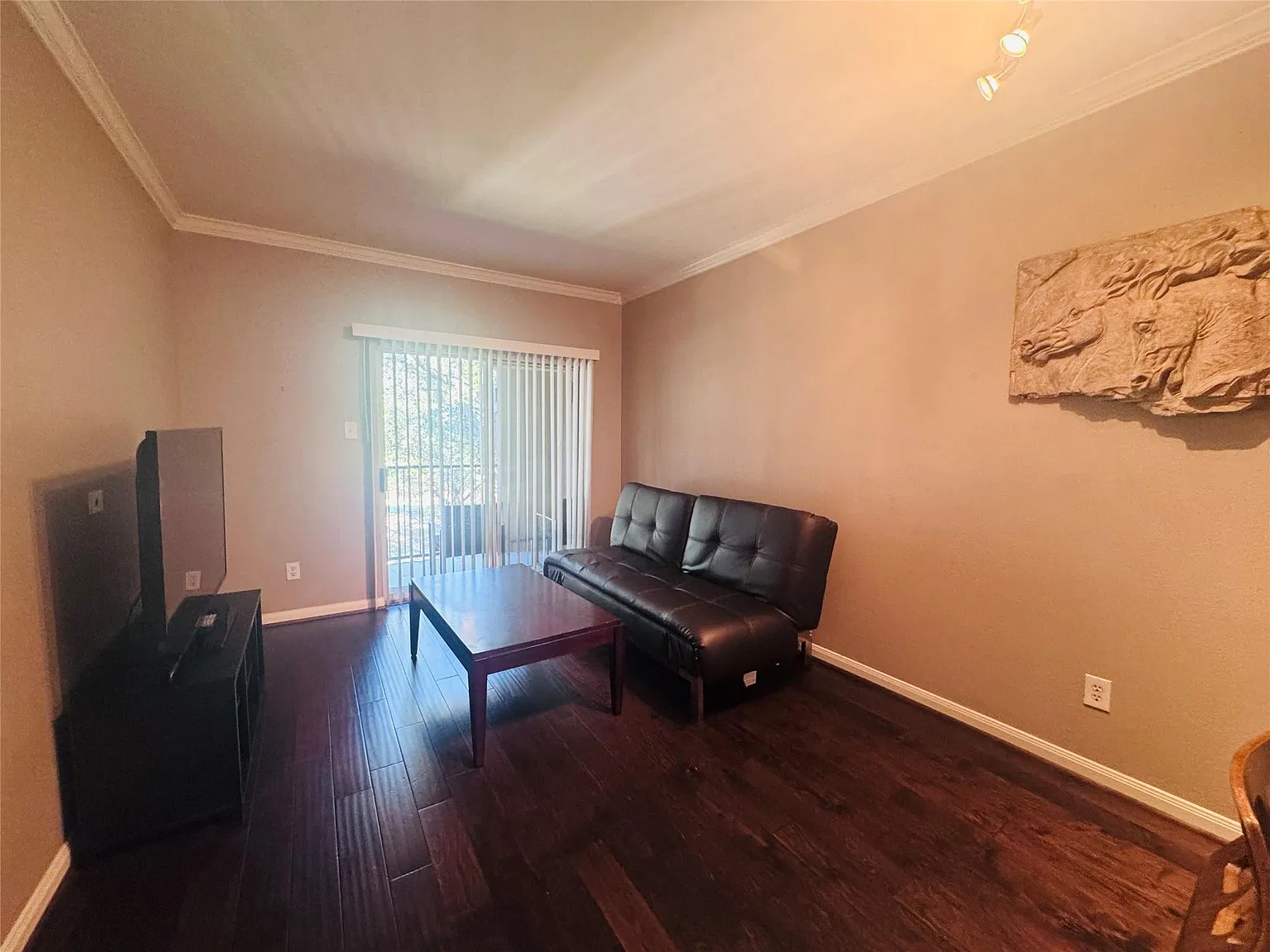 3231 Allen Pkwy — Photo 2
