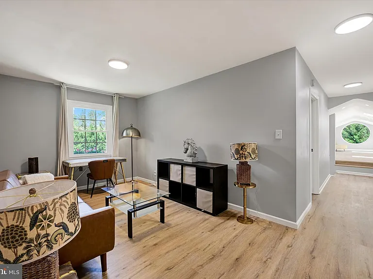10533 Stevenson Rd — Photo 30