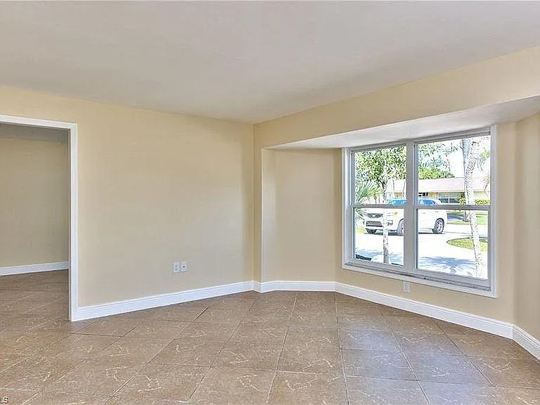 4480 Parrot Ave — Photo 3