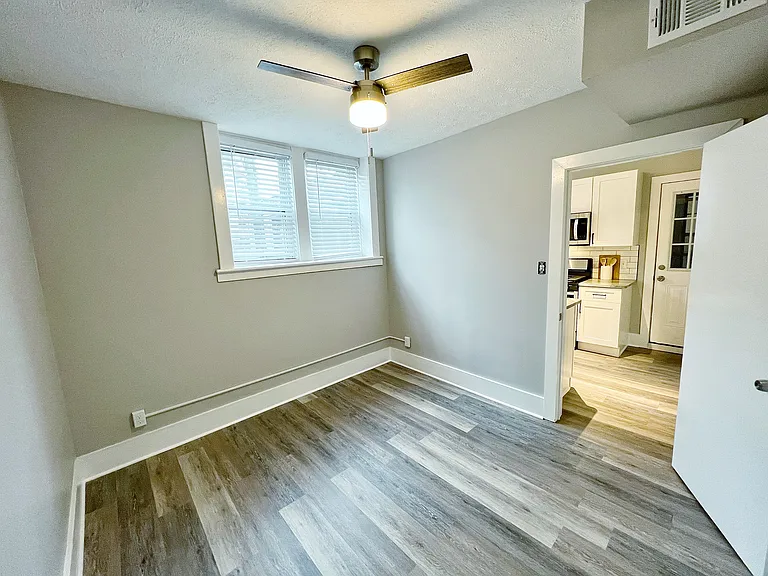 11829 Clifton Blvd #7 — Photo 16