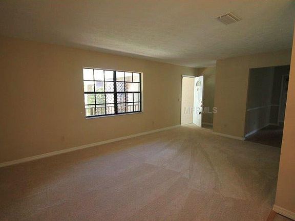 3rd image of 12004 Riverhills Dr