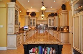 4th image of 2878 NE 36th St #(228)