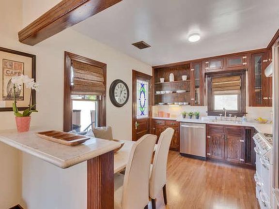 4th image of 1548 Micheltorena St #1548