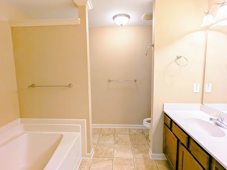 300 Knelston Oak Dr — Photo 18
