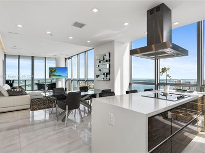 1100 Biscayne Blvd UNIT 5601, Miami, FL, 33132