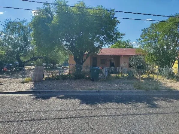 1720 S Meadow St, Laredo, TX 78046