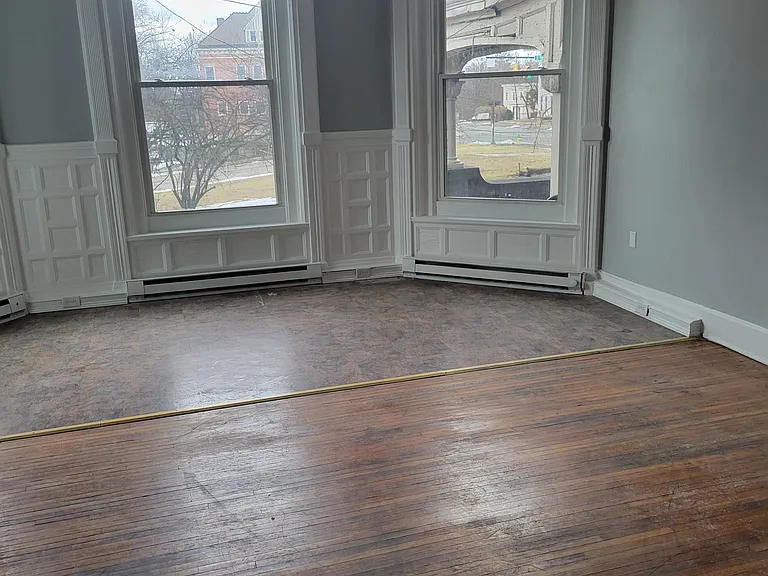 721 E High St #104 — Photo 5