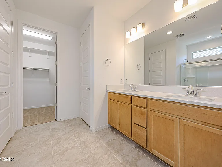 25183 N 172nd Dr — Photo 10