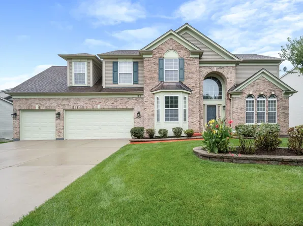 145 Rosewood Dr, Streamwood, IL 60107
