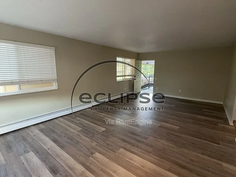 Summit View Apartments — Photo 154