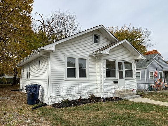 2nd image of 4628 Crittenden Ave