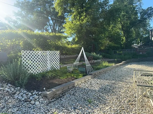 3829 Eastway Dr — Photo 21