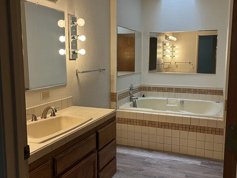 2121 Tanager Ln — Photo 15
