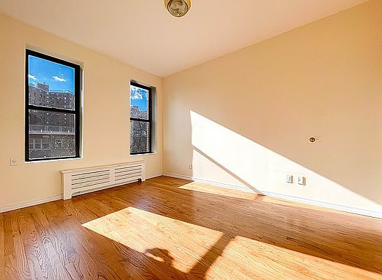 1st image of 241 Henry St #4R
