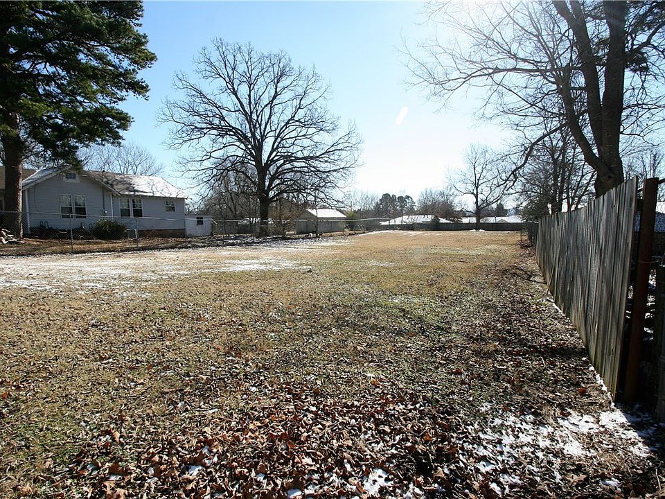 2nd image of Wyman Rd