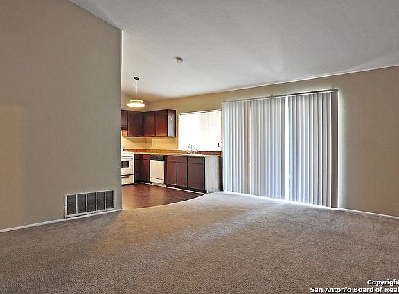 4th image of 12422 Trailing Oaks St