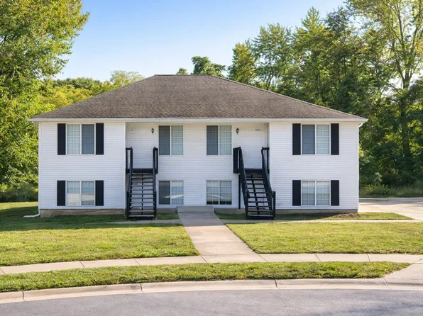 700 NE Ball Dr, Lees Summit, MO 64086