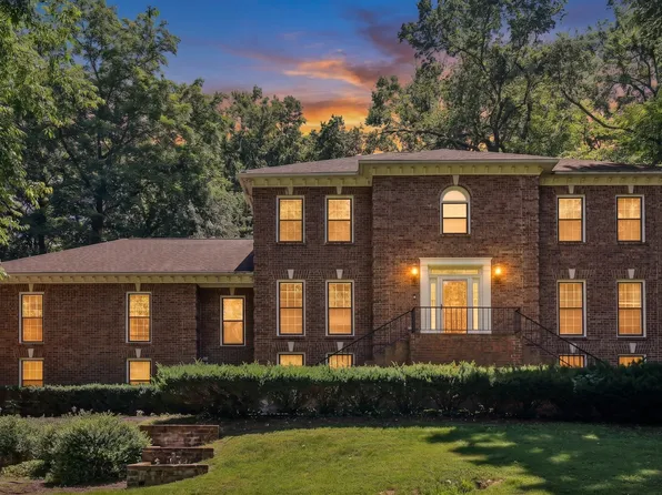 1133 Cross Creek Dr, Franklin, TN 37067