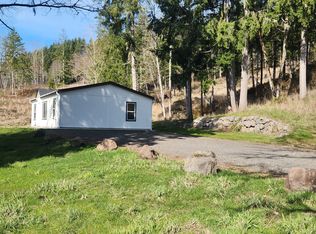 613 Flynn Rd, Silver Creek, WA 98585