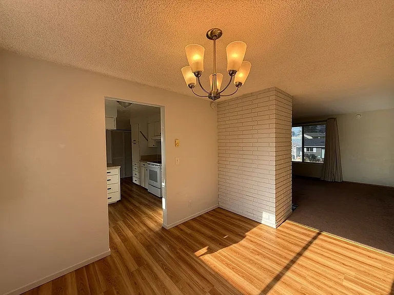 3355 Montebello Ave — Photo 6