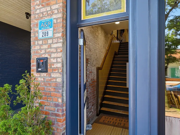 207 Main St #9 — Photo 12