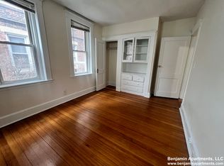 15 Barrows St #8, Boston, MA 02134