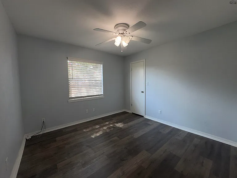 1 Surrey Cir — Photo 28