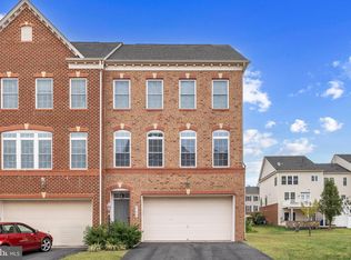 21262 Hyrst Grove Ter, Ashburn, VA 20147