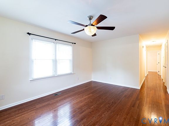 4th image of 1503 Sunnyside Ave